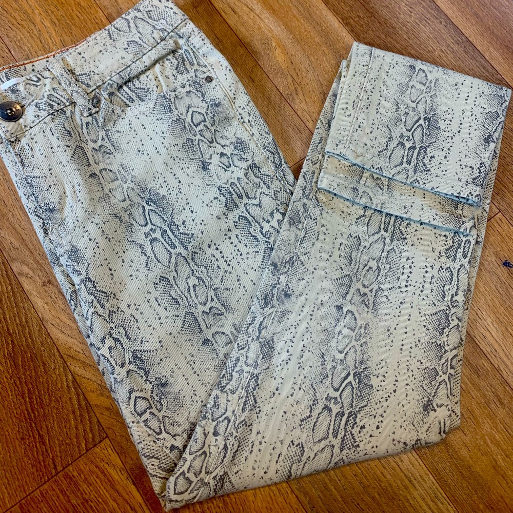 DKNY SKINNY JEANS SIZE 08